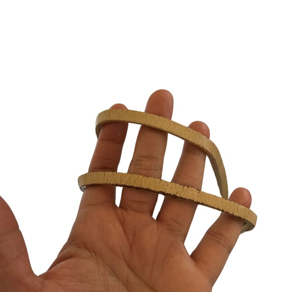 🌸🌸🥰LoW STARt Burberry handbag black. EUC‼️ - Picture 5 of 10